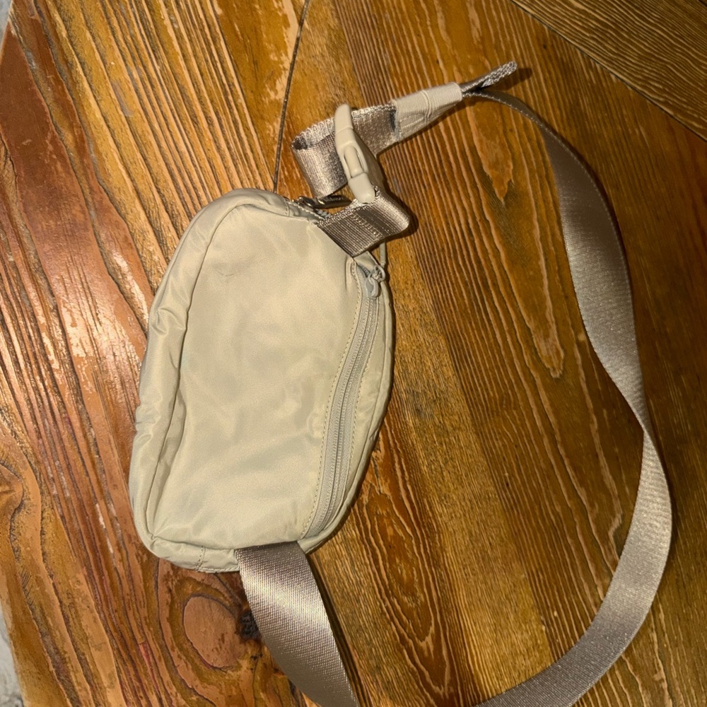 Lululemon bag